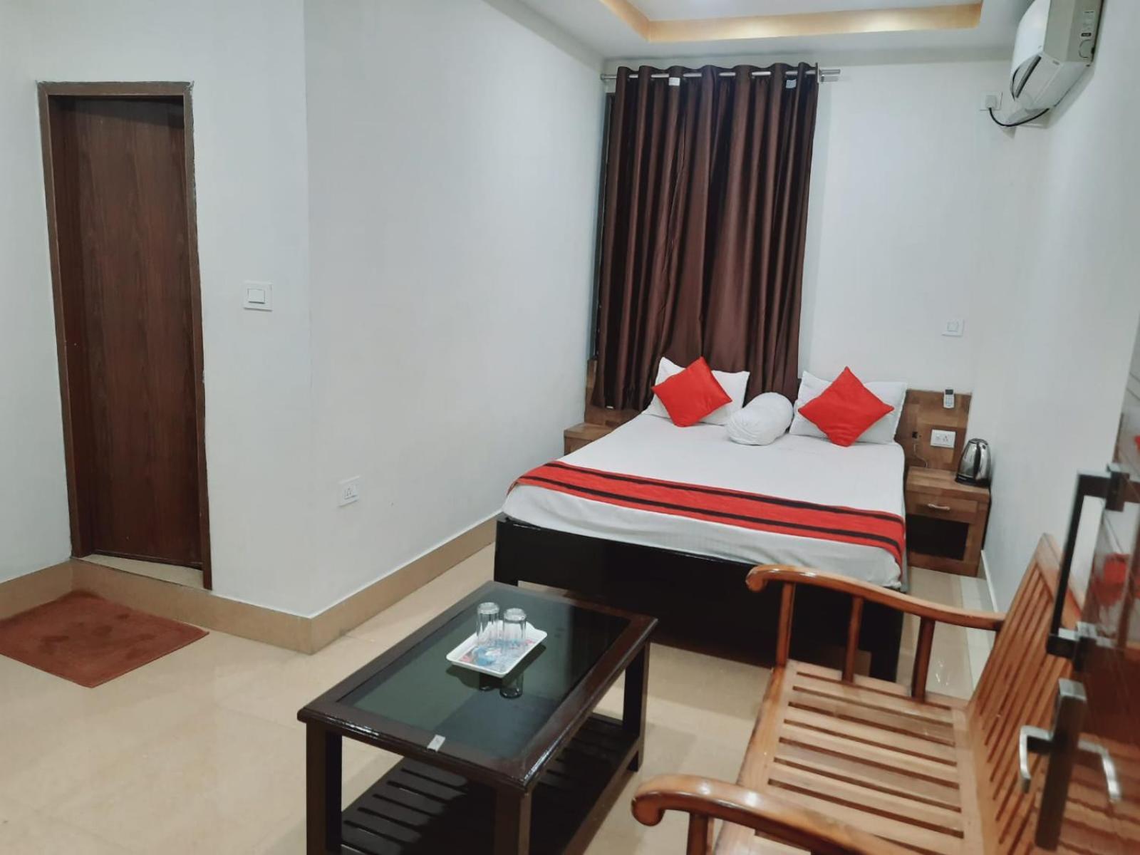 Hotel Knight Inn Airport Guwahati Buitenkant foto
